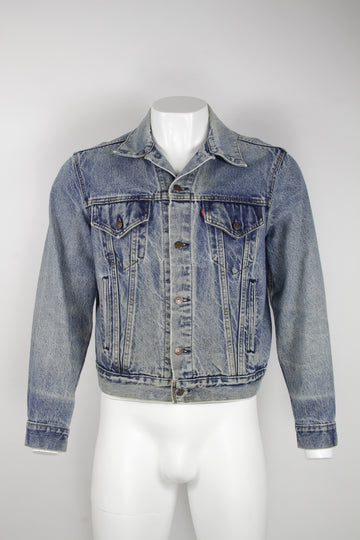 Vintage Levi's red tab Denim jacket with handwarmers - L
