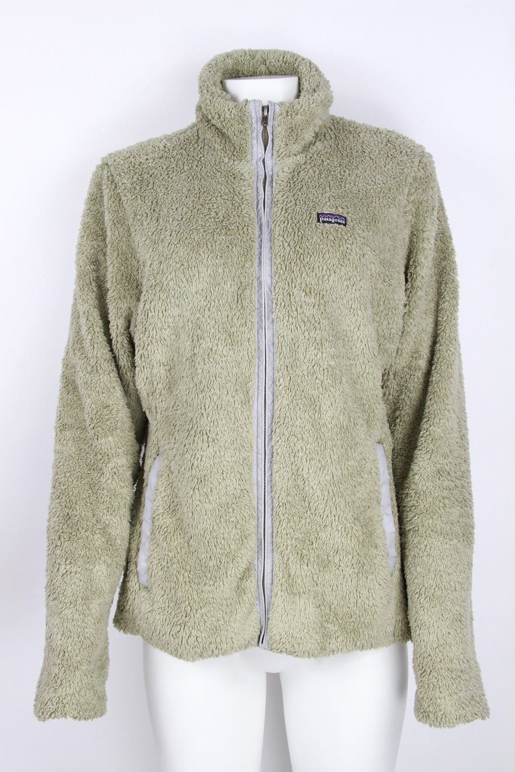 Vintage Women's Patagonia zip up fleece jacket - Beige - L — Pop Boutique  Online